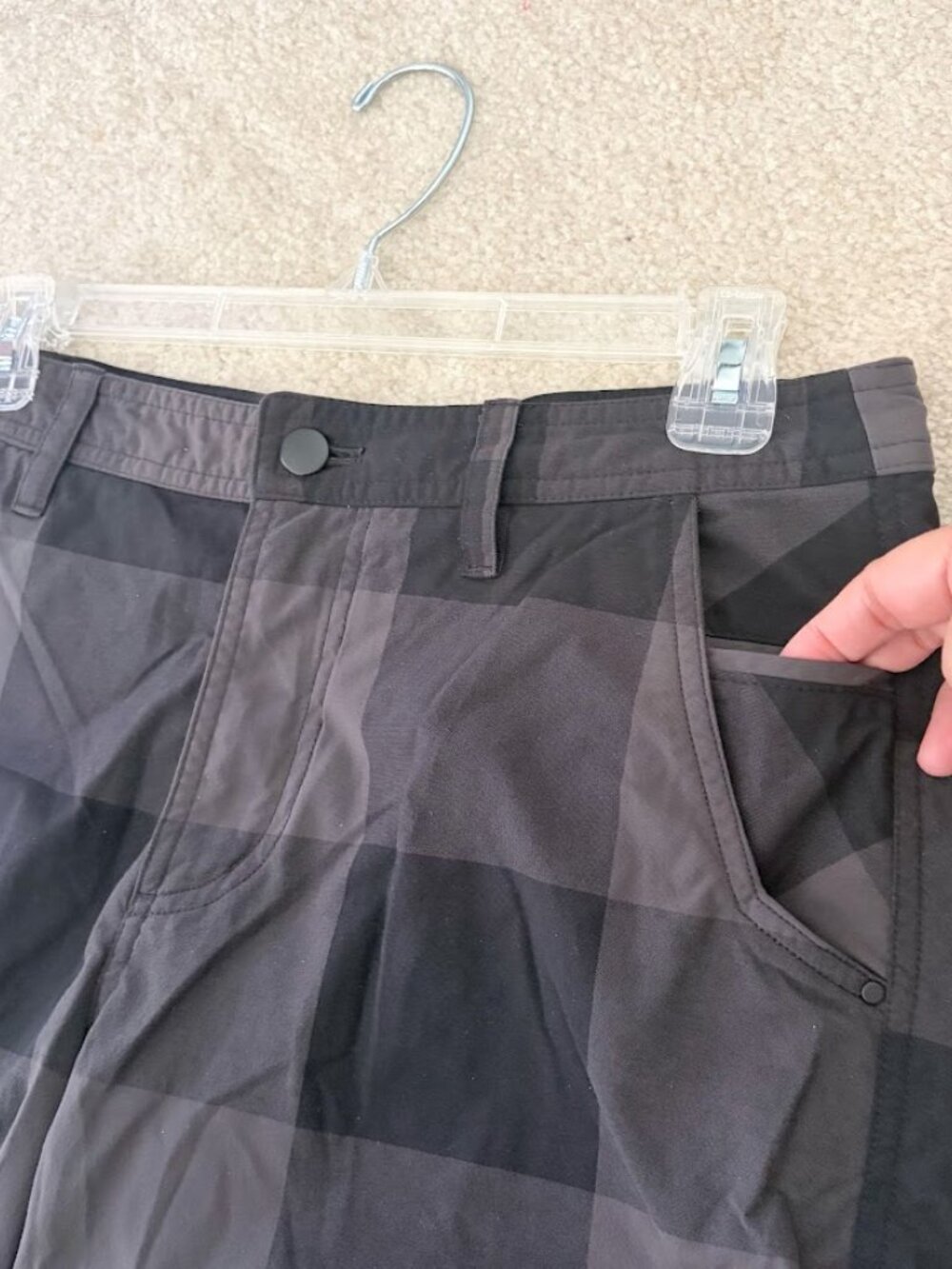 Lululemon Kahuna 2.0 Plaid Pattern Athletic Nylon Blend Pocket Chino Shorts - Picture 5 of 12